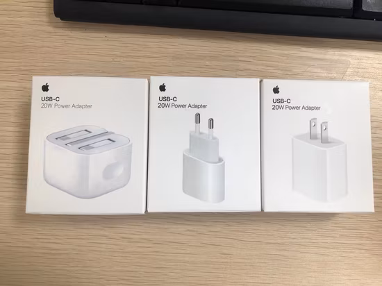 Prezzo di fabbrica Adattatore di alimentazione di tipo C da 20 W Originale 1: 1 Caricatore per telefono cellulare Pd USB C a ricarica rapida per iPhone 13 PRO Max